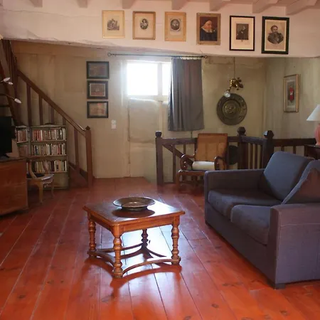 L' Ancien Relais De Poste Henri Apartment